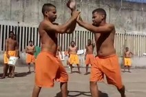 Assista: luta entre presos é filmada dentro de presídio em Sergipe