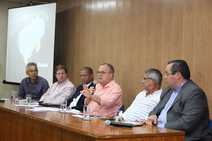 Governador defende atuação conjunta na busca de soluções para alagamentos no Jabotiana