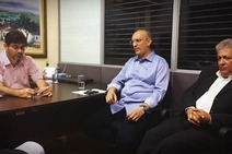 Assista: Prefeitura terá que preparar projeto contra destruição da Praia do Saco 