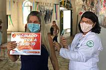 Educadores começam a ser vacinados em Laranjeiras contra a Covid-19