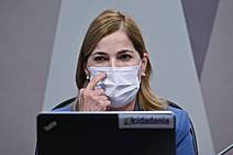 Capitã Cloroquina: quem é Mayra Pinheiro?