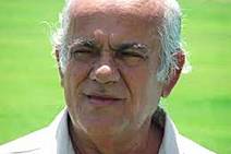 Saúde do jornalista Leó Filho é estável, e continua internado