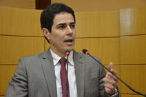 Deputado cria projeto que prioriza emprego para pessoas em situação de rua