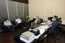 Presidente da Alese e prefeitos vão à SSP pedir por comunidades