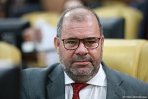 PL de Isac Silveira, que previa aulas de português para imigrantes e refugiados, é vetado