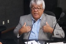 “Com a extinção da FHS, servidores não serão demitidos”, assegura Almeida Lima