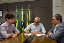 Edvaldo autoriza realização de concurso para auditor de tributos