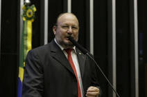 João Lula Daniel destaca acampamento dos povos indígenas em Brasília 