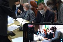 Deputados antecipam feriado de 8 de julho para sexta-feira