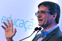 Educação como Política de Estado