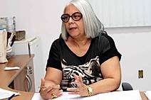 Abram alas que a professora Marlene Alves Calumby vai às urnas