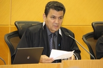 Ulices Andrade, TCE, lembra proibição de Carnaval em caso de pendências com funcionalismo