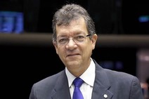 Laércio Oliveira diz que não se pode mexer nos direitos dos trabalhadores brasileiros 