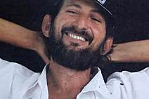 Accioly Neto, o cantor e compositor inexorável!