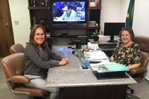 Deputada Goretti Reis e senadora Maria do Carmo discutem políticas para as mulheres
