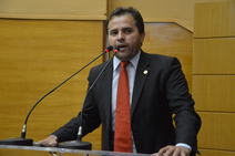 Jairo cobra mais segurança no Sertão