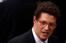 Procuradoria acusa novo ministro do Ambiente de abuso de poder econômico na eleição