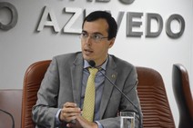 Georgeo impetra mandado de segurança contra Almeida e Zezinho Sobral