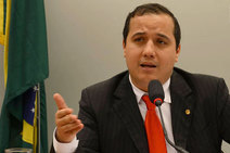 Valadares Filho sobre Belivaldo: \"viveu sempre às custas de empregos públicos”