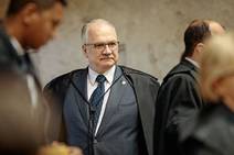 Fachin envia pedido de liberdade de Lula ao plenário 