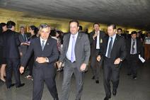 Oposição abre mão da vantagem e “manda” que governistas avancem