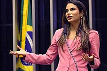 Reflexos de Macbeth: poder, cobiça e a falta de soluções