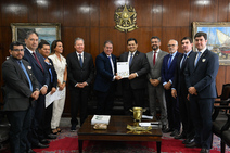 Edvaldo Nogueira se reúne com presidentes da Câmara e do Senado