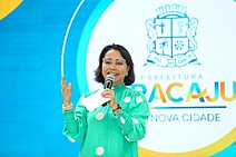 Emília Corrêa realiza cirurgia no joelho e retorna às atividades de prefeita nesta quarta, 22