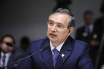 Jair Bolsonaro procura Eduardo Amorim, pede apoio e consegue: “Vou ajudá-lo”