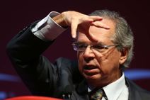 Governo bloqueia mais R$ 1,44 bilhão do Orçamento