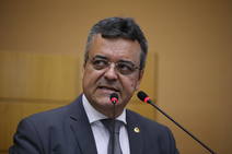 Pimentel indica recuperação de rodovia no povoado Colônia Treze