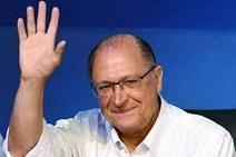 Presidenciáveis arrecadam R$ 143 milhões; 64,8% são recursos públicos