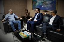 Edvaldo convida Thiaguinho para ser vice-líder da bancada