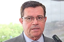 Três meses antes de fazer 75 anos, desembargador Luiz Mendonça é aposentado compulsória pelo CNJ