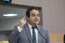 Vereadores derrubam gratuidade em transporte