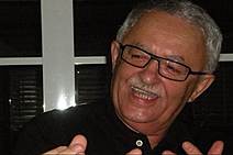 O ladrão de jornais, ou os bastidores da birra entre dois titãs da contracultura sergipana