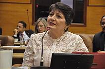 Lei de Maria Mendonça assegura folga anual para realização de exames preventivos