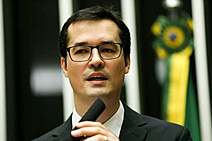 Deltan Dallagnol afunda e leva junto o Partido Moderador