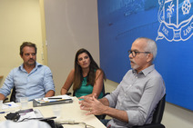 Prefeito e secretários discutem implantação de plataforma sobre Cidades Inteligentes 