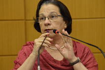 Ana Lúcia critica PL que congela salários e investimentos em políticas públicas