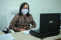 Diná Almeida é favorável à suspensão do recesso dos deputados 