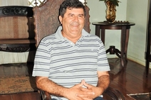 Médico sustenta: \"O Brasil é comunista desde criancinha\"