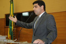 Banese: Jeferson Andrade defende que deputados e prefeitos sejam mais ouvidos 