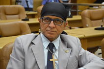 Deputado discorda de alterações e vota contra projeto 