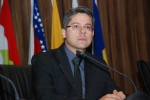 Coligação da Rede faz Alessandro pedir candidatura independente