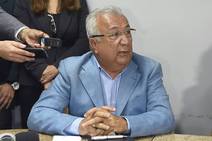 Governo vai fundir secretarias e reduzir terceirização 