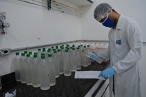 ITPS produz álcool em gel para doação