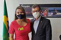 Kitty Lima garante emendas de quase R$ 500 mil para aquisição de castramóveis