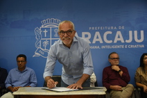 Edvaldo regulamenta política de resíduos da construção civil em Aracaju
