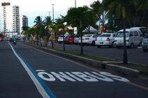 SMTT diz que continuará multando nas faixas exclusivas